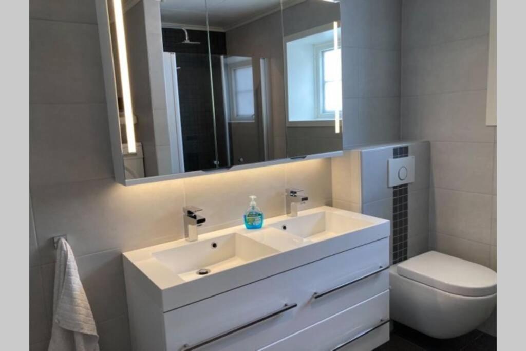 Comfortable House In Quiet Area Luster 외부 사진