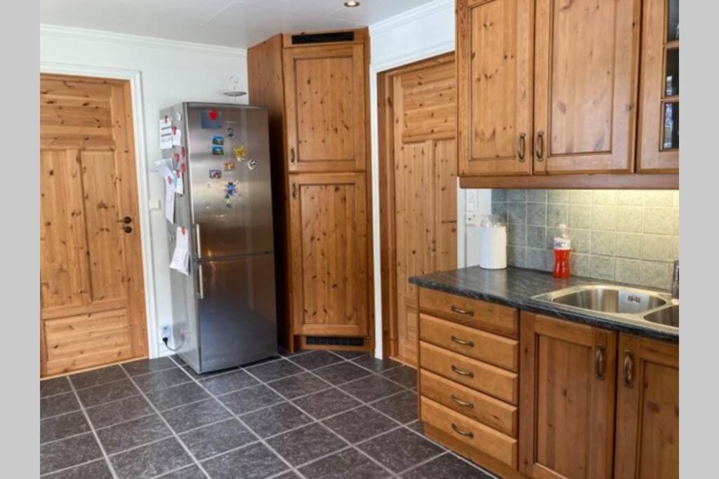 Comfortable House In Quiet Area Luster 외부 사진