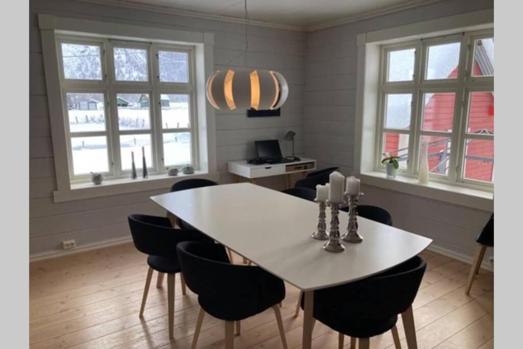 Comfortable House In Quiet Area Luster 외부 사진